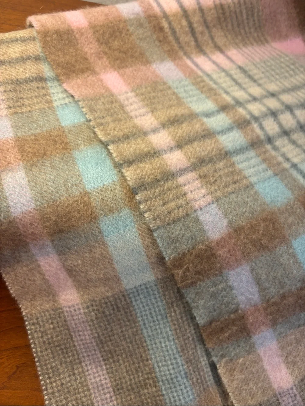 Naturally Bloomingdale’s 100% Cashmere Plaid Fringe Scarf Made in Germany
